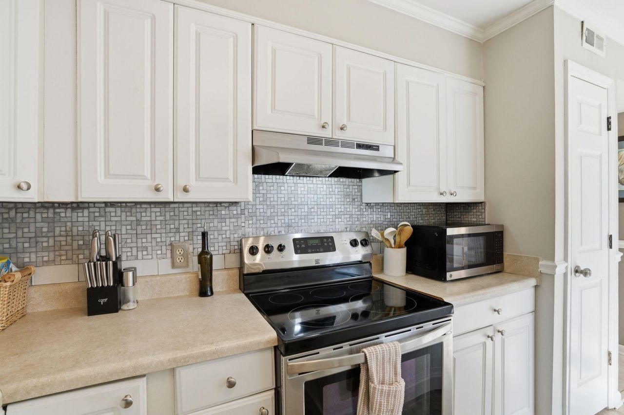 7879 Sandida Court Photo 8