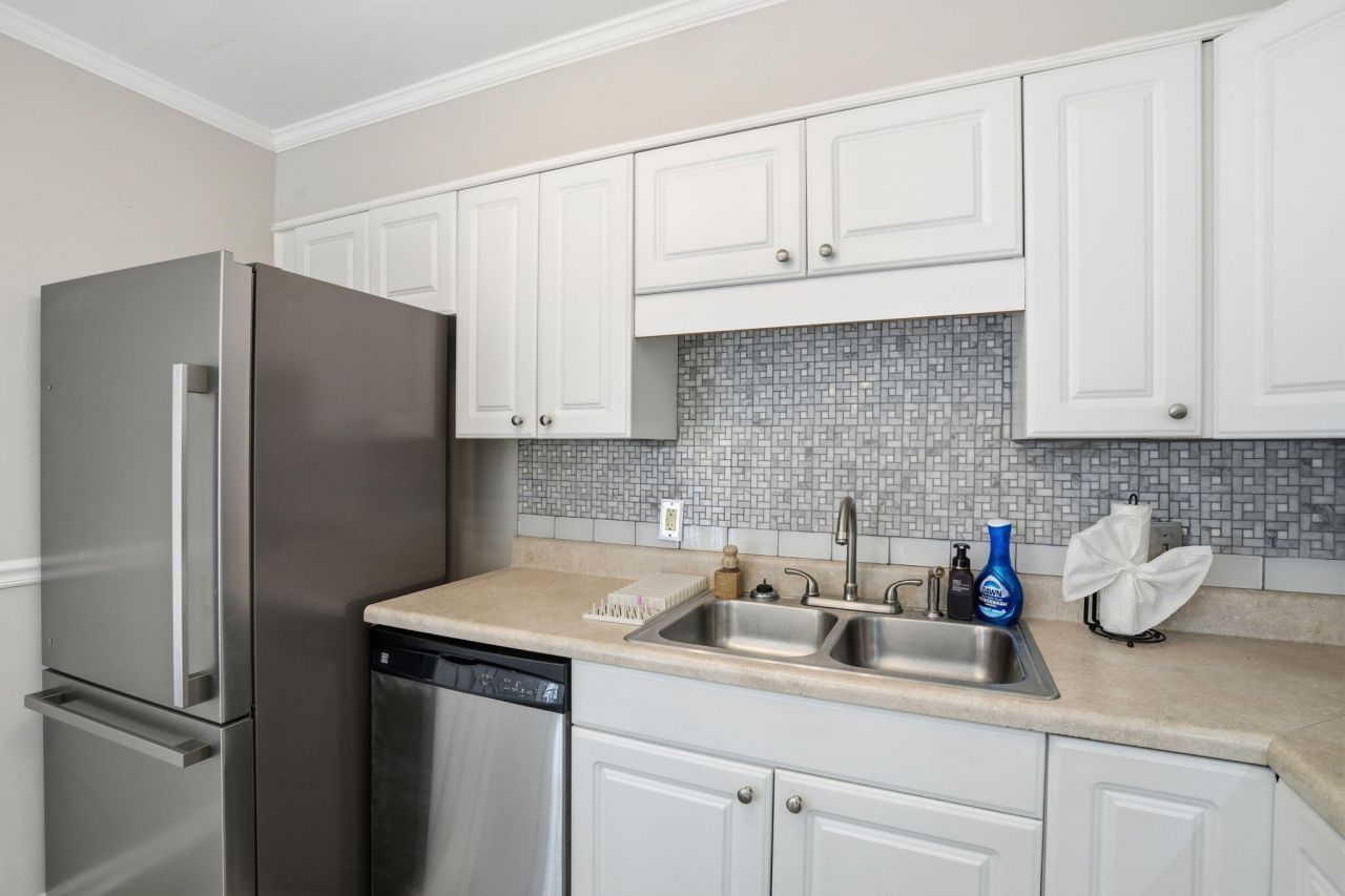 7879 Sandida Court Photo 9