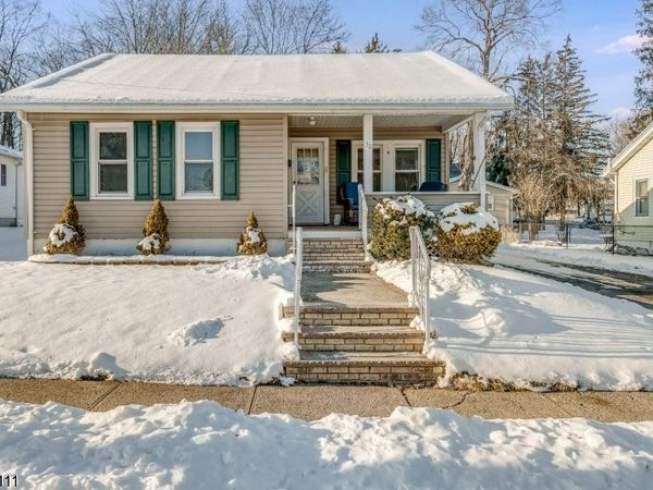 32 Mason Ave, Newton, NJ 07860