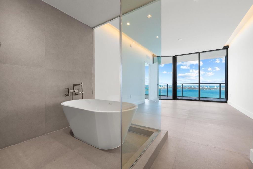 700 NE 24th Street, Unit 4601, Miami, FL 33137 Photo