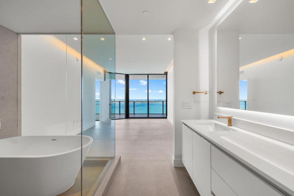 700 NE 24th Street, Unit 4601, Miami, FL 33137 Photo