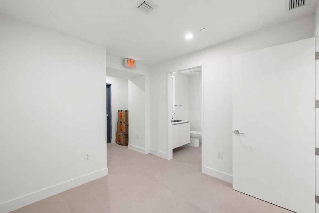 700 NE 24th Street, Unit 4601, Miami, FL 33137 Photo