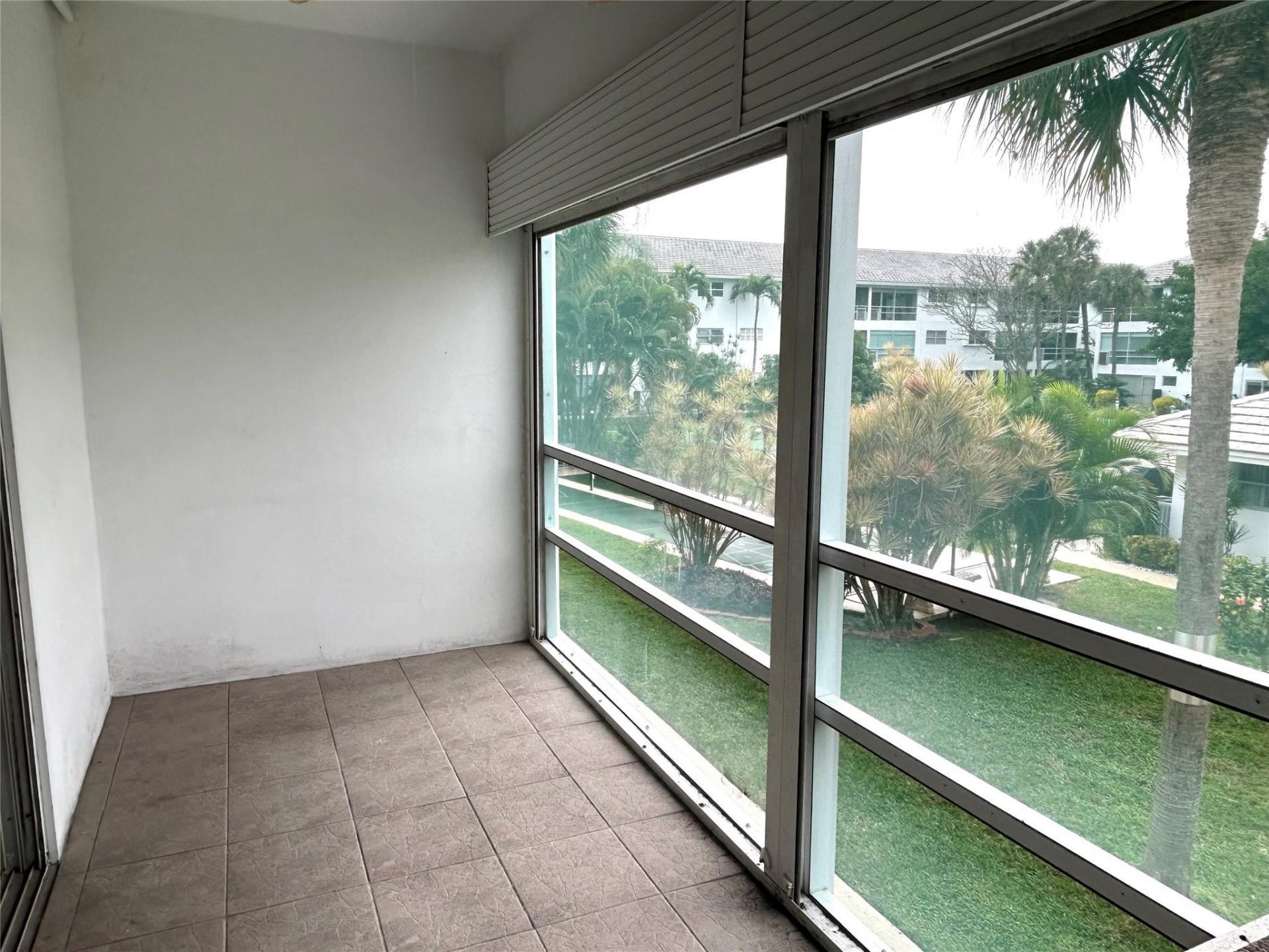 2050 NE 39th Street, Unit 207, Lighthouse Point, FL 33064 Photo