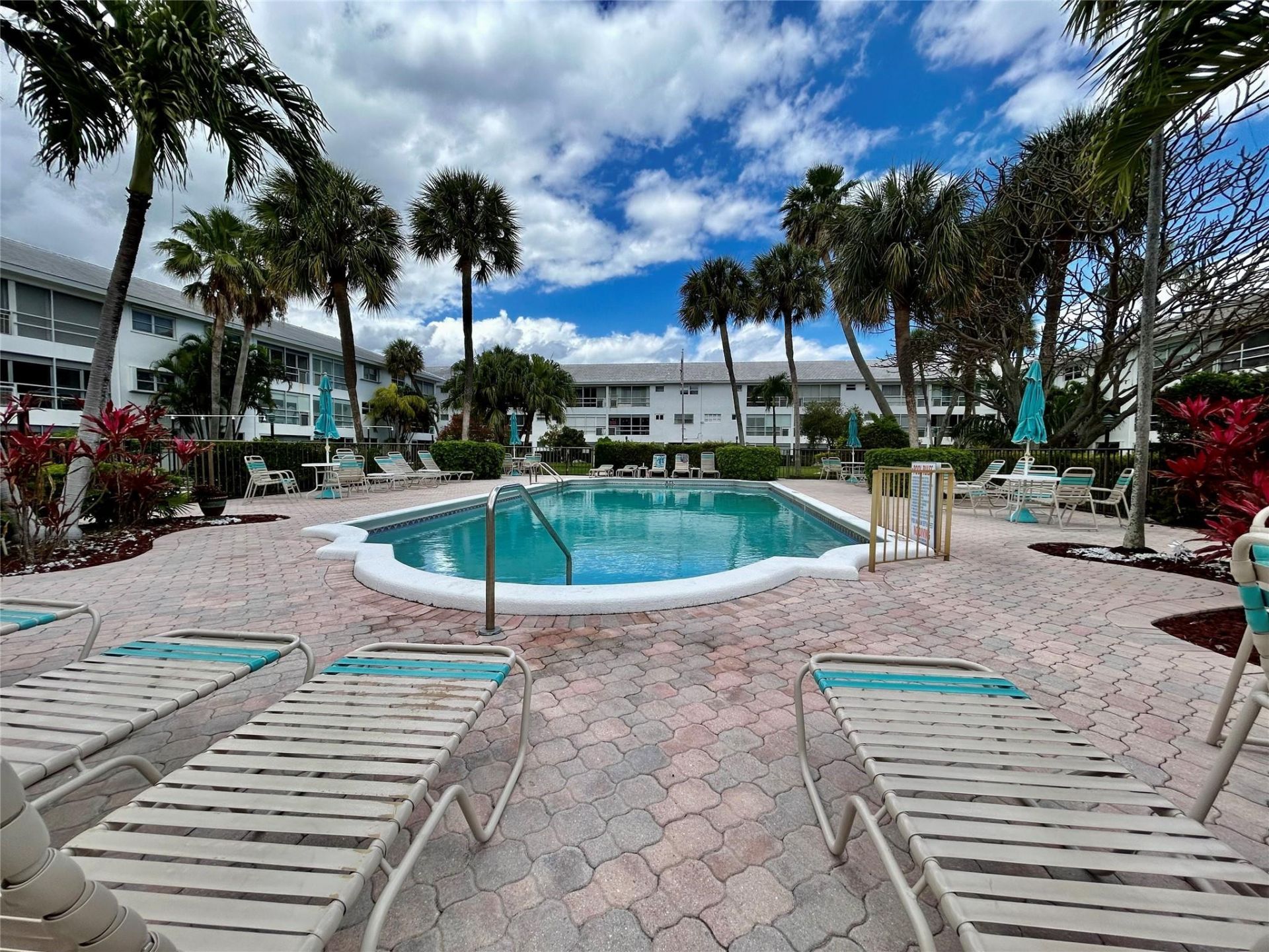 2050 NE 39th Street, Unit 207, Lighthouse Point, FL 33064 Photo