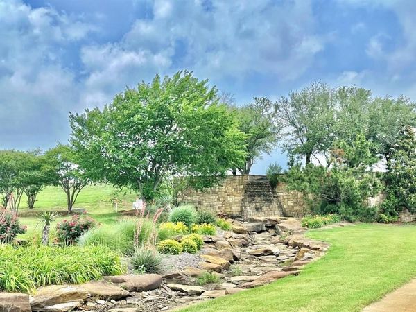137 Whispering Pine Drive, Gordonville, TX 76245