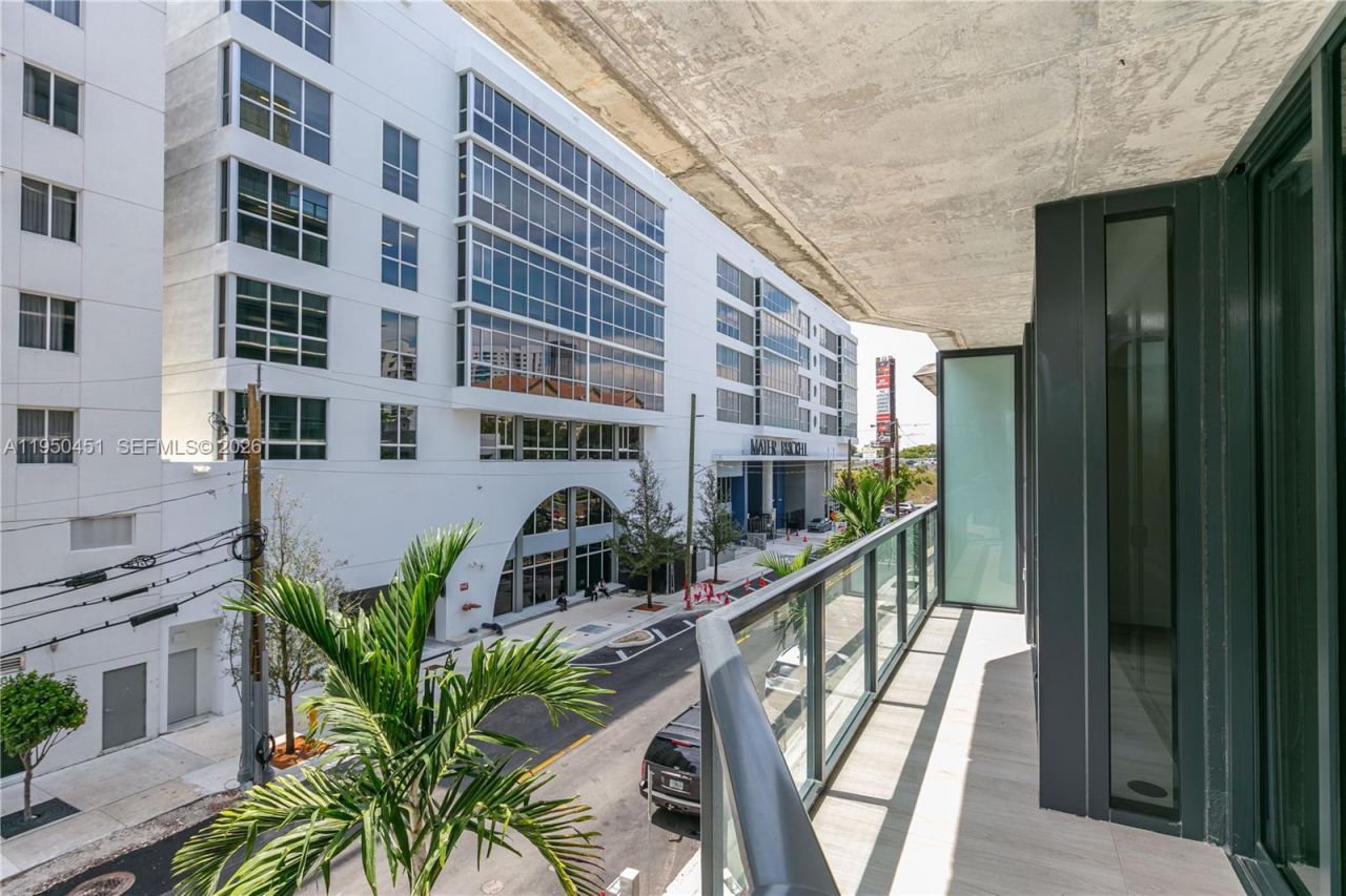 201 SW 17th Rd, Unit 303, Miami, FL 33129 Photo