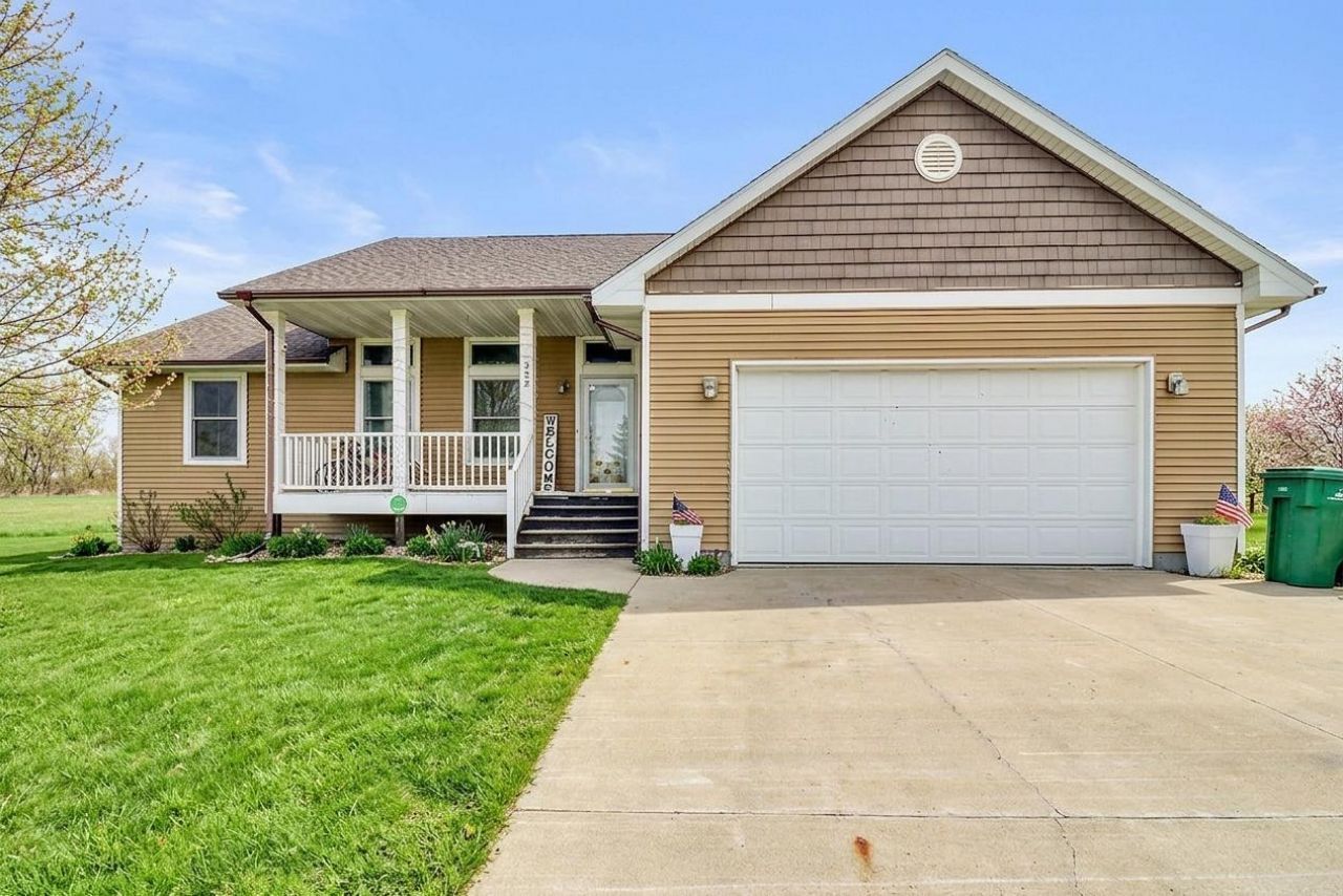 302 Chicago Avenue, Breckenridge, MN 56520