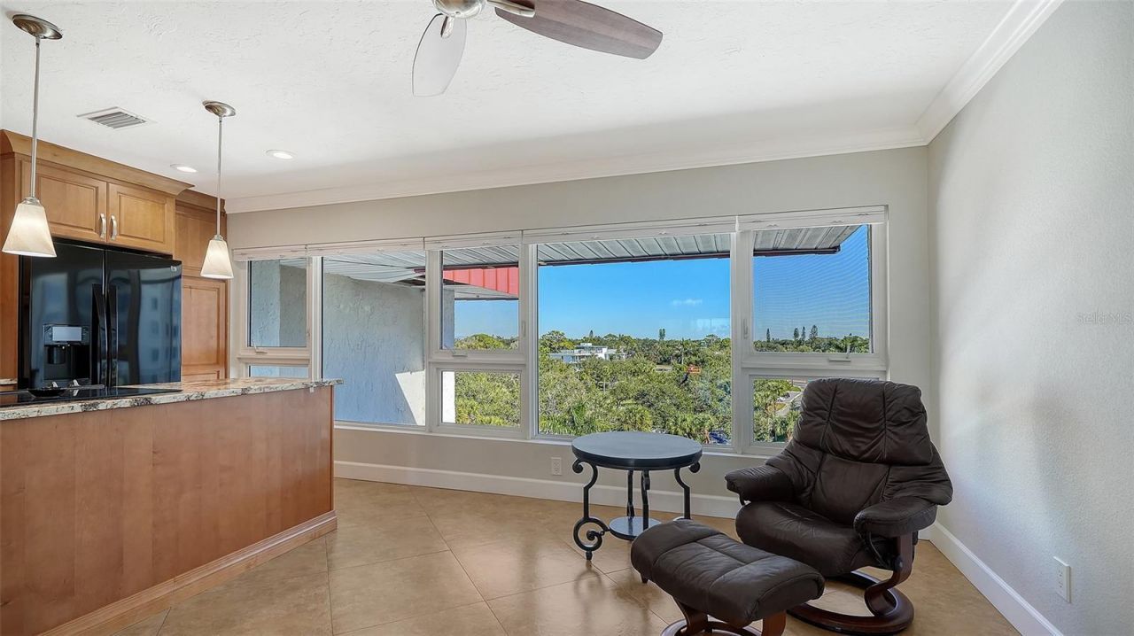 1100 Imperial Drive, Unit 608, Sarasota, FL 34236 Photo