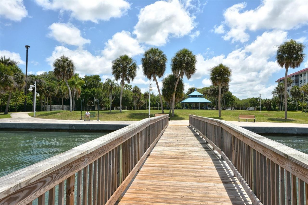 1100 Imperial Drive, Unit 608, Sarasota, FL 34236 Photo