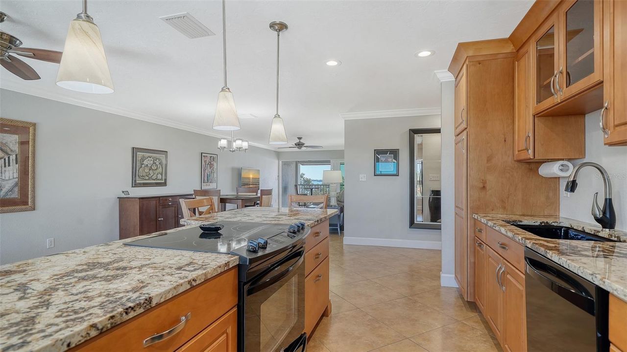 1100 Imperial Drive, Unit 608, Sarasota, FL 34236 Photo