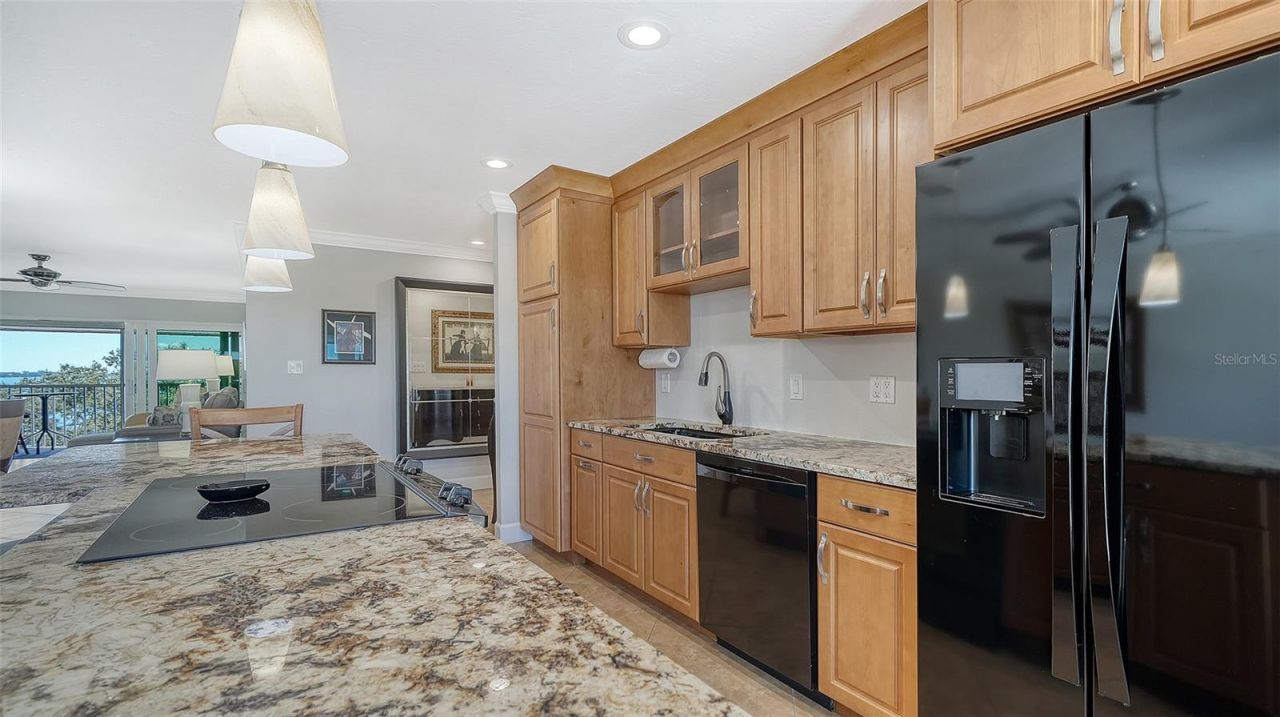 1100 Imperial Drive, Unit 608, Sarasota, FL 34236 Photo