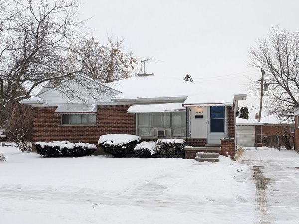 18429 Stephens Road, Eastpointe, MI 48021