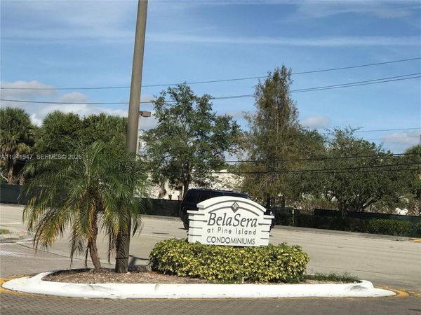 Unit 302, Plantation, FL 33324