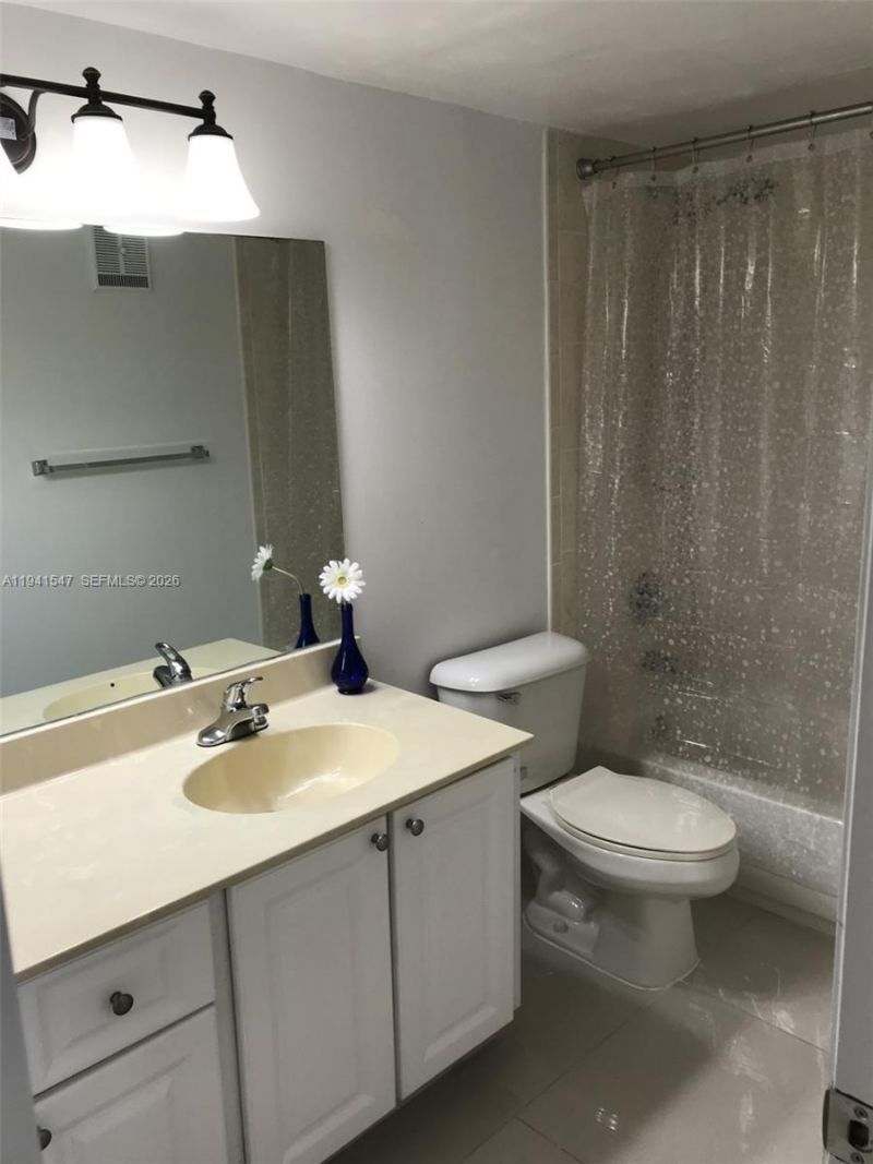Please Call For Address, Unit 302, Plantation, FL 33324 Photo