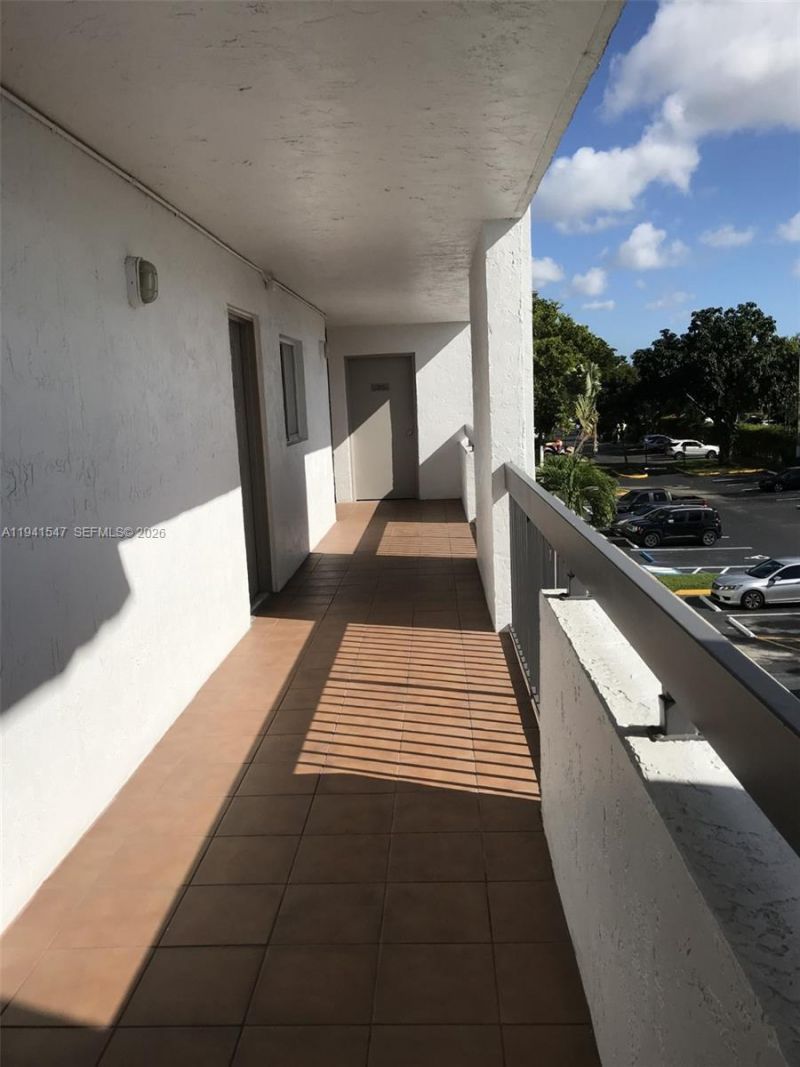 Please Call For Address, Unit 302, Plantation, FL 33324 Photo