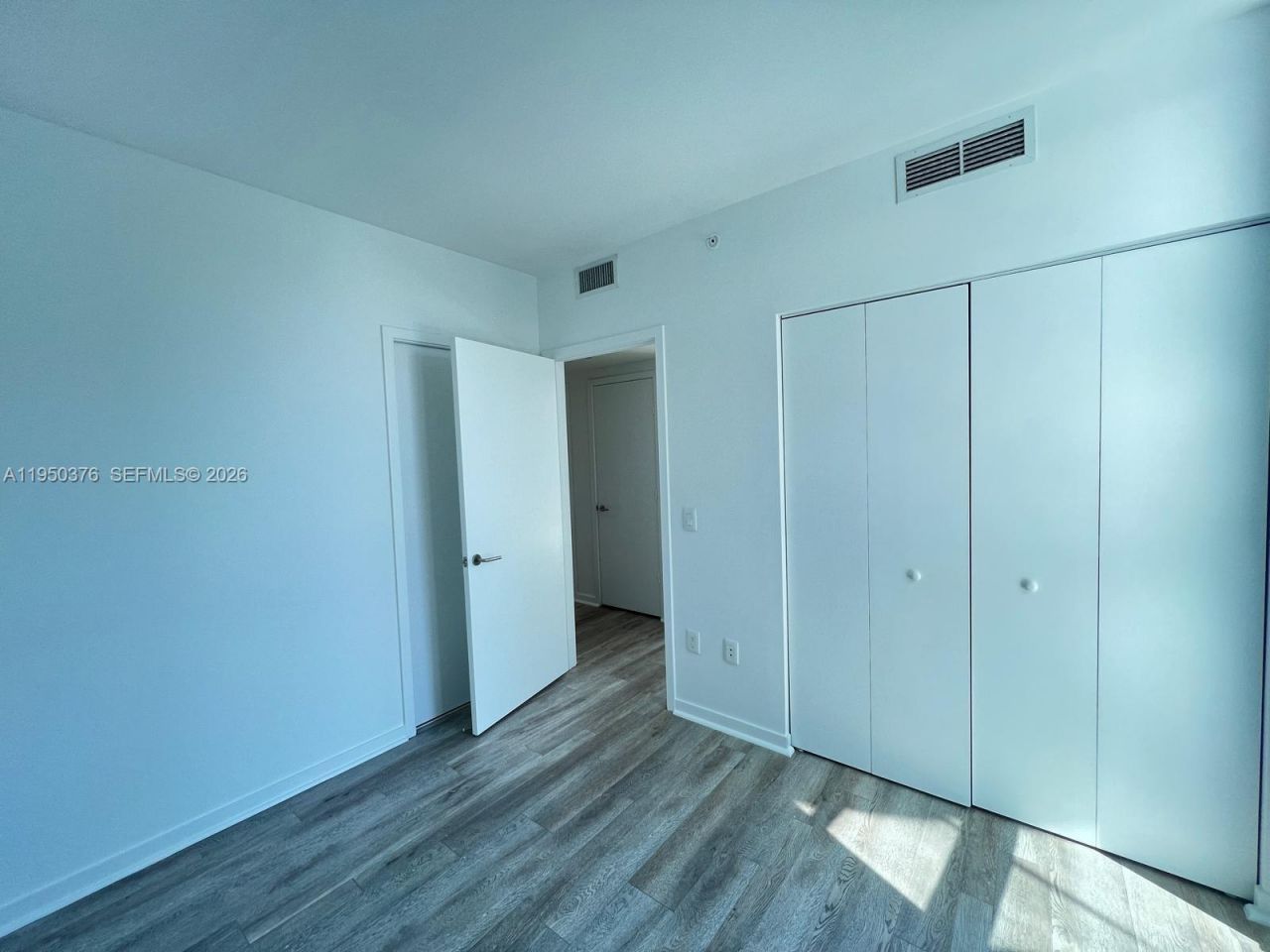 1100 S Miami Ave, Unit 3304, Miami, FL 33130 Photo