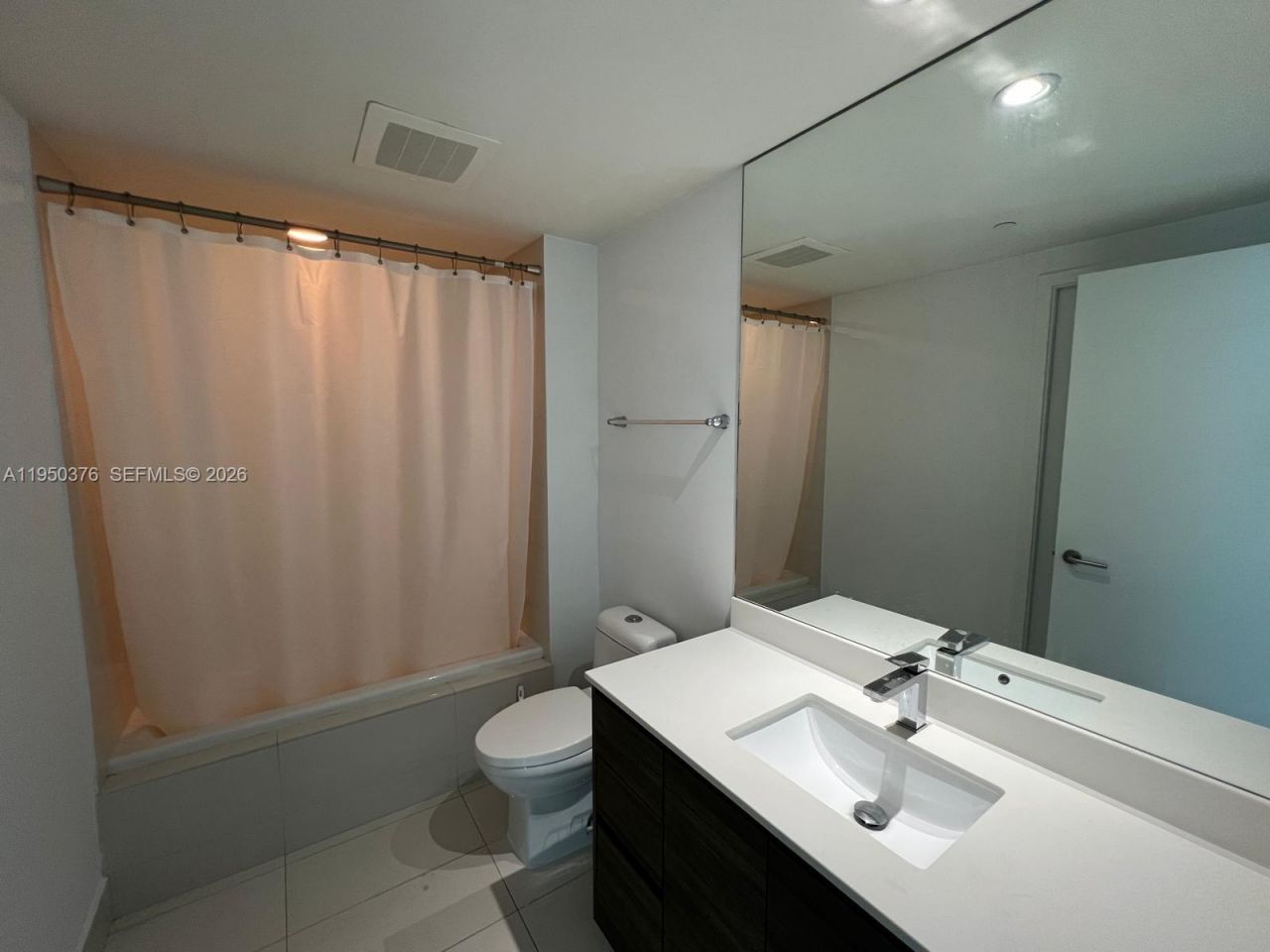 1100 S Miami Ave, Unit 3304, Miami, FL 33130 Photo