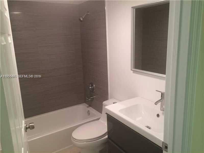 650 S Park Rd, Unit 11-5, Hollywood, FL 33021 Photo