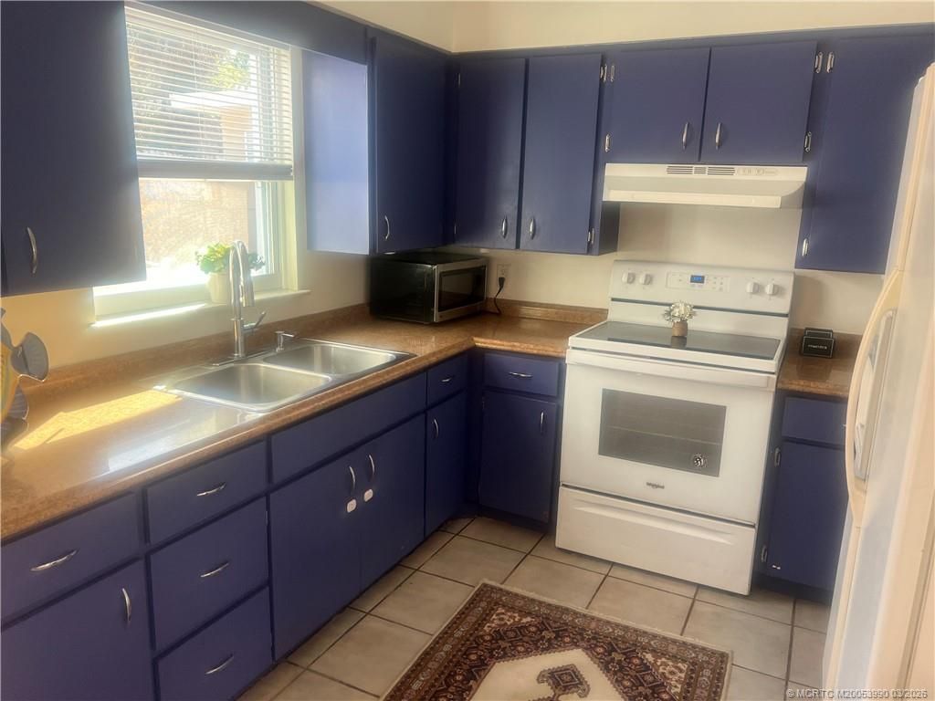 2172 NE Pelican Terrace, Jensen Beach, FL 34957 Photo