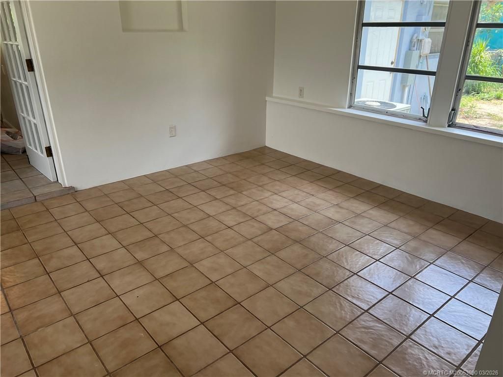 2172 NE Pelican Terrace, Jensen Beach, FL 34957 Photo