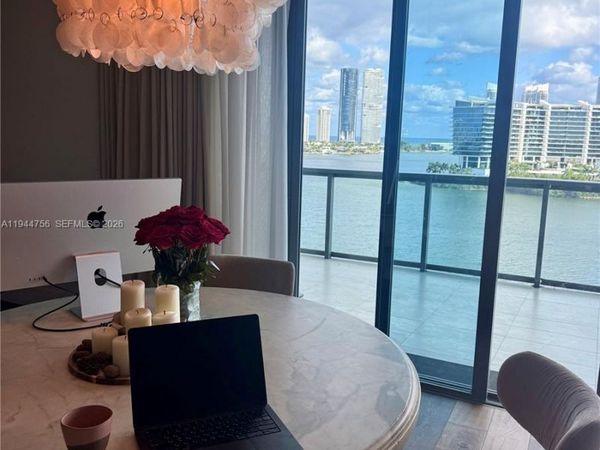 3300 NE 188th St , Unit 917, Aventura, FL 33180