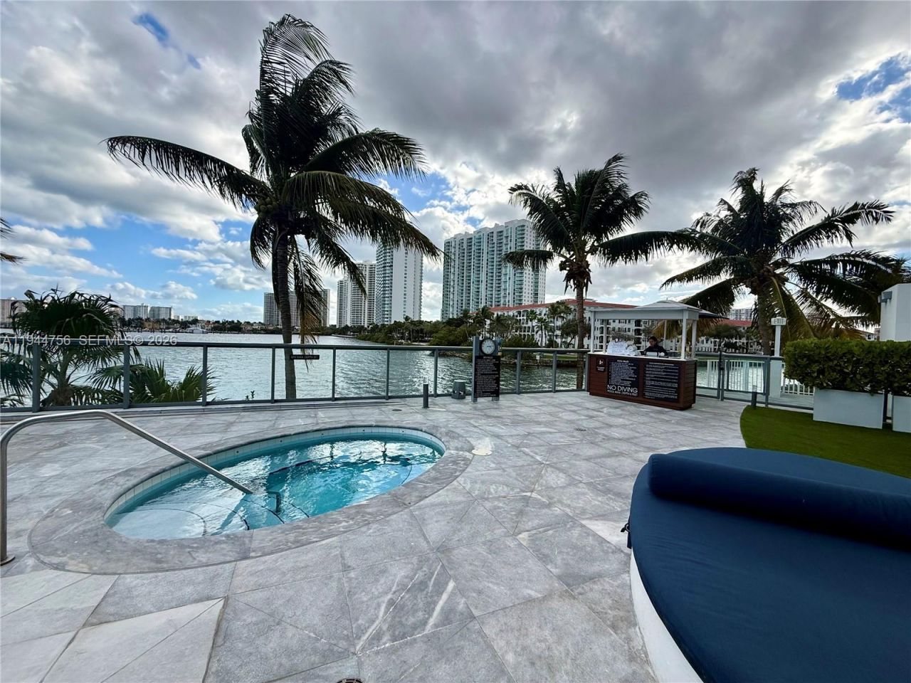 3300 NE 188th St, Unit 917, Aventura, FL 33180 Photo