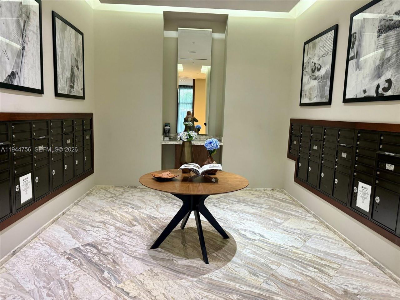 3300 NE 188th St, Unit 917, Aventura, FL 33180 Photo