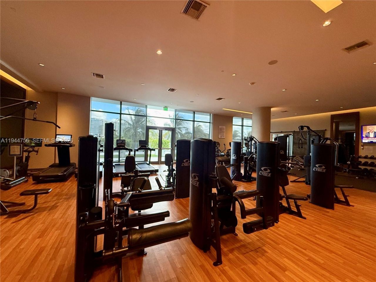 3300 NE 188th St, Unit 917, Aventura, FL 33180 Photo