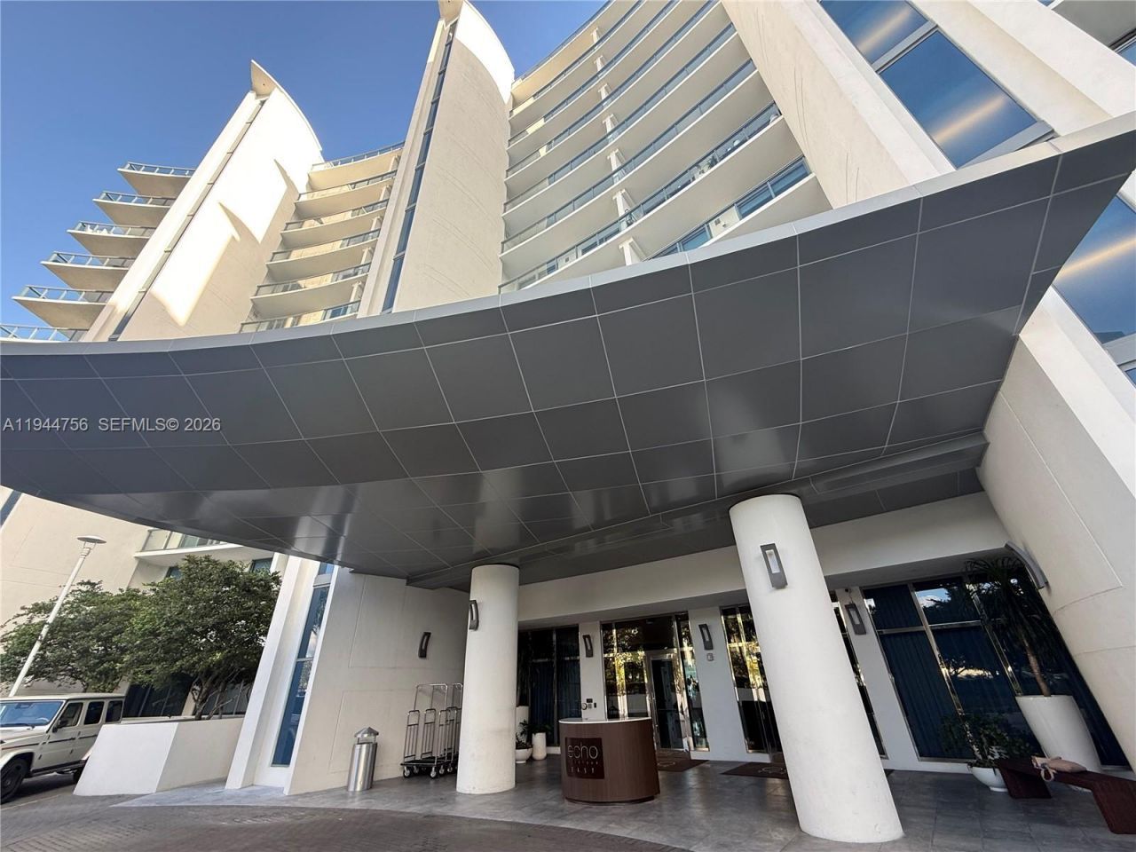 3300 NE 188th St, Unit 917, Aventura, FL 33180 Photo