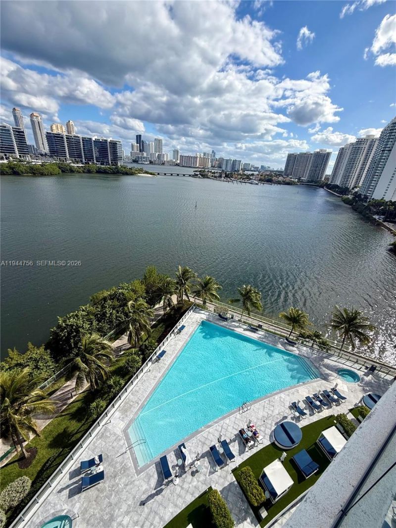 3300 NE 188th St, Unit 917, Aventura, FL 33180 Photo