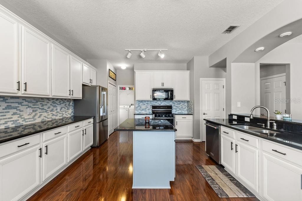 570 Johns Landing Way, Oakland, FL 34787 Photo