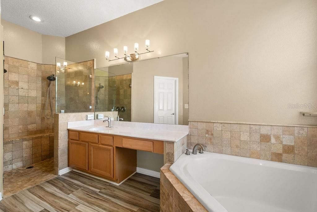 570 Johns Landing Way, Oakland, FL 34787 Photo