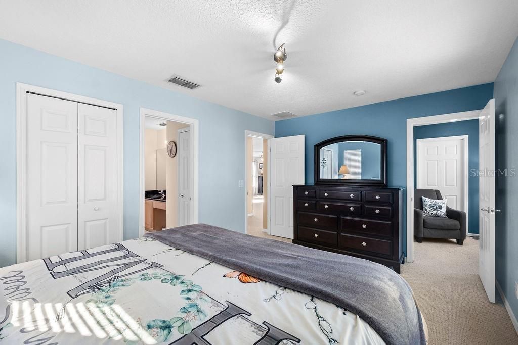 570 Johns Landing Way, Oakland, FL 34787 Photo