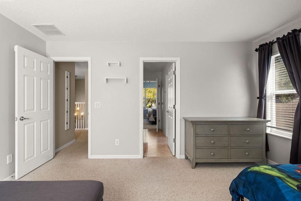 570 Johns Landing Way, Oakland, FL 34787 Photo