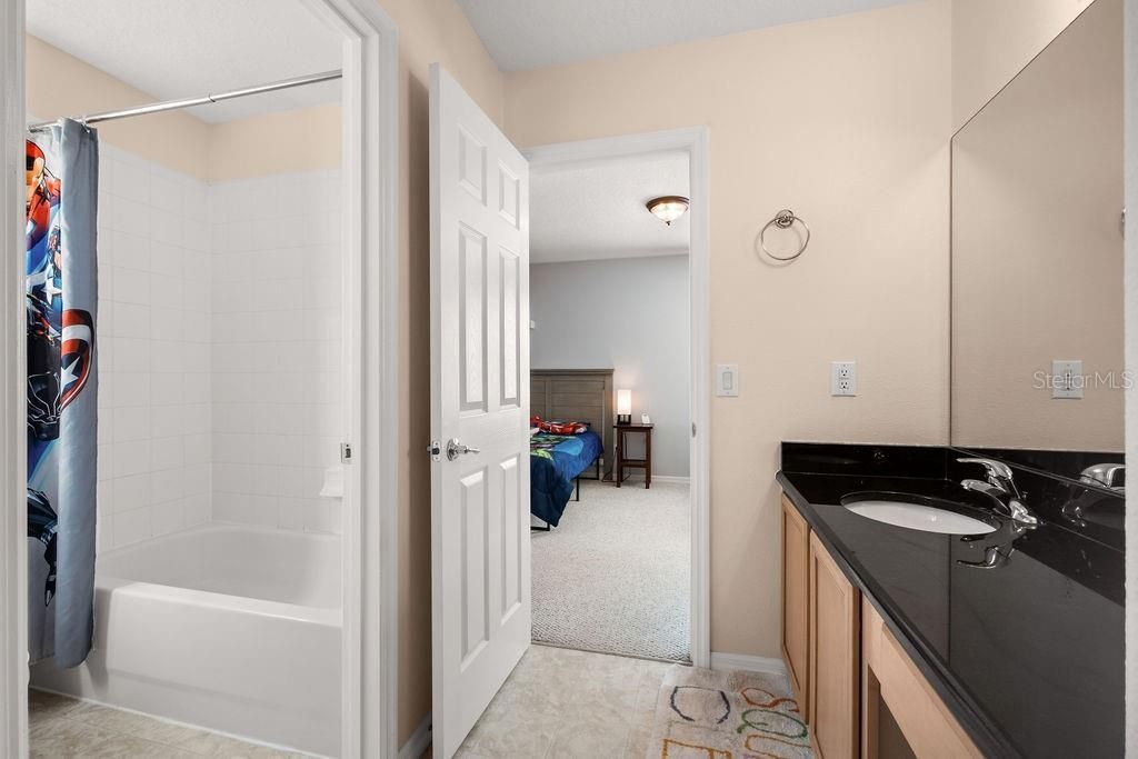 570 Johns Landing Way, Oakland, FL 34787 Photo