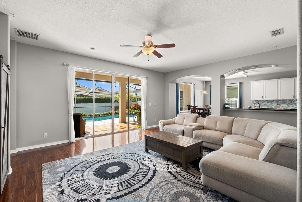 570 Johns Landing Way, Oakland, FL 34787 Photo