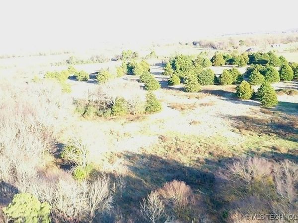 N 4670 Road , Colcord, OK 74338