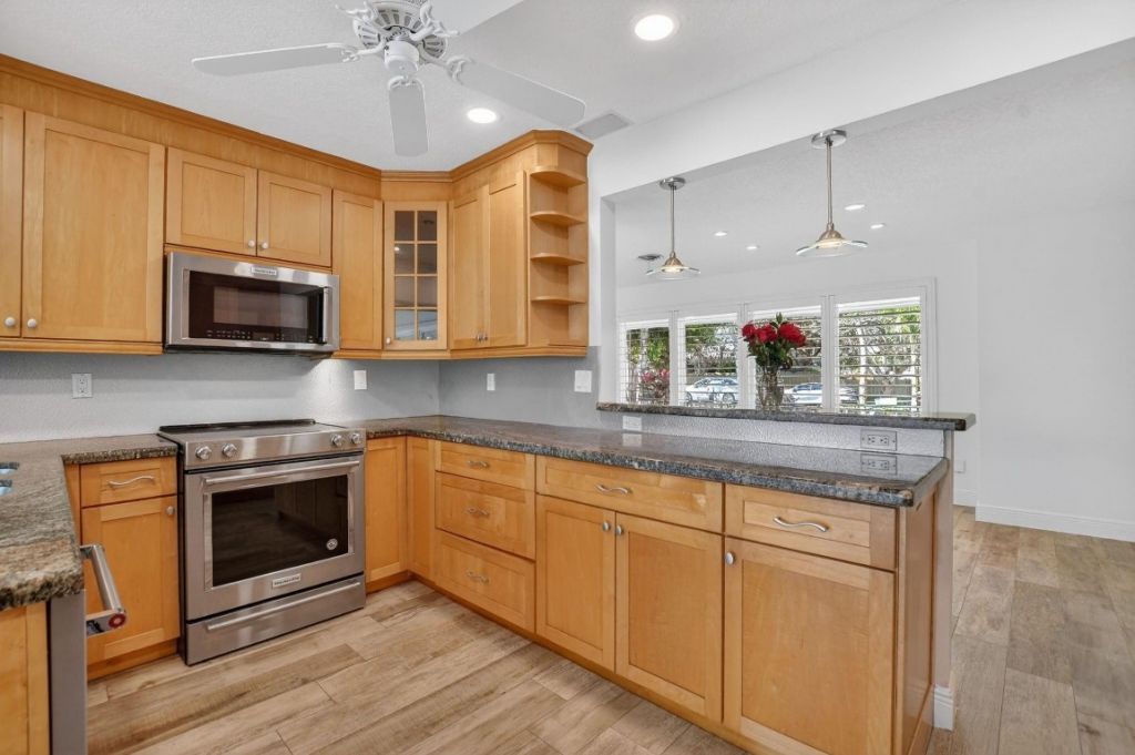 100 SW 8th Ave, Boca Raton, FL 33486 Photo