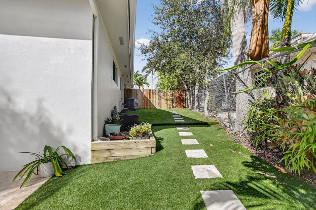 100 SW 8th Ave, Boca Raton, FL 33486 Photo