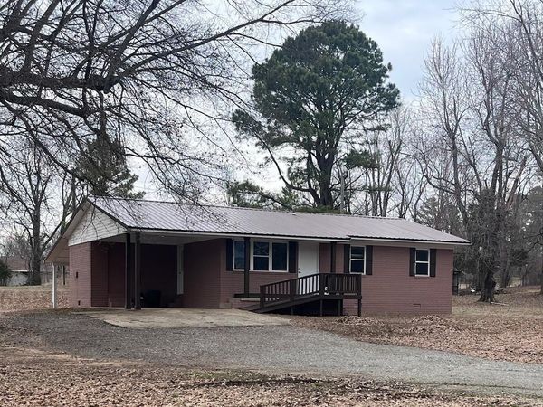 2025 Seagraves Road, Pocahontas, AR 72455