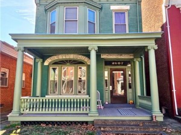 2607 W Grace Street , Richmond, VA 23220