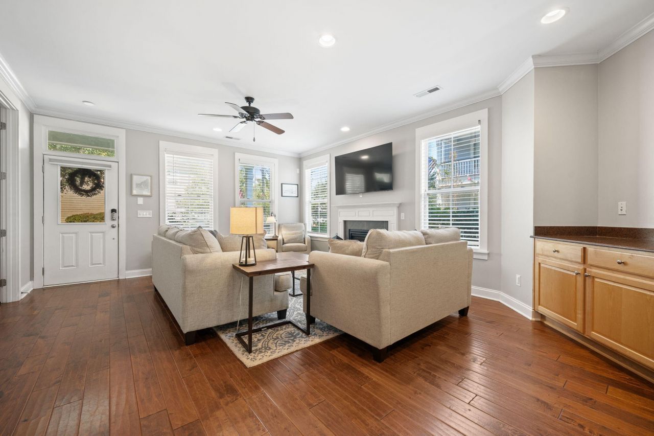 1776 Manassas Drive Photo 8