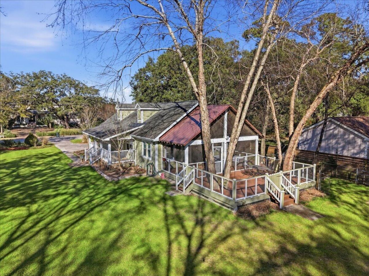 1309 N Edgewater Drive Photo 10