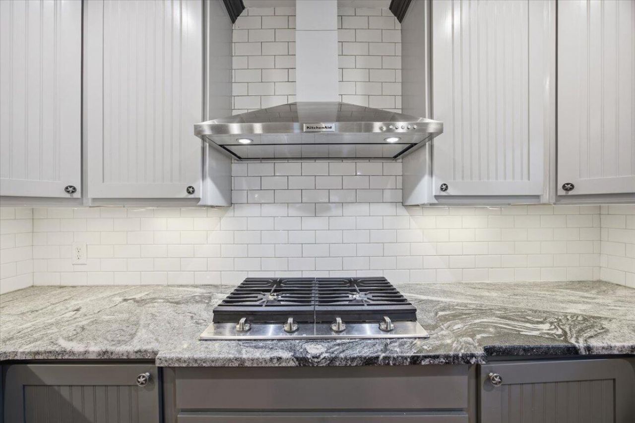 1309 N Edgewater Drive Photo 16