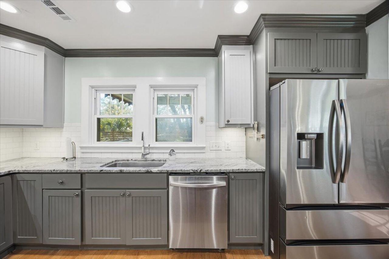 1309 N Edgewater Drive Photo 18