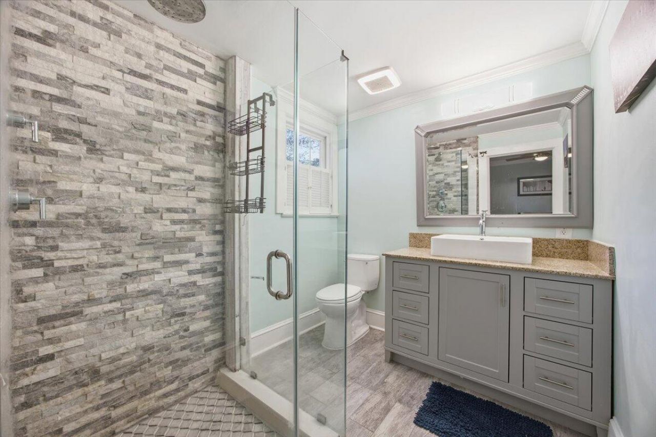 1309 N Edgewater Drive Photo 25