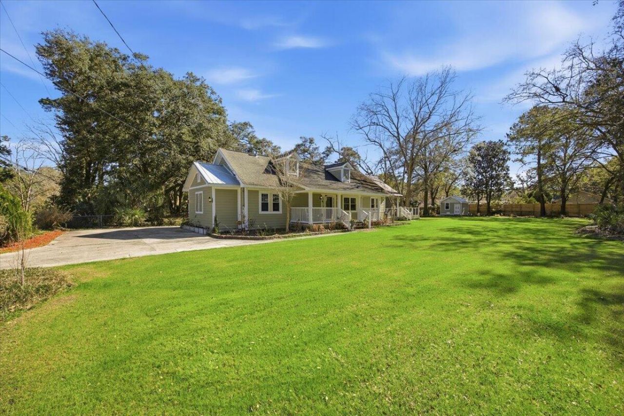 1309 N Edgewater Drive Photo 5