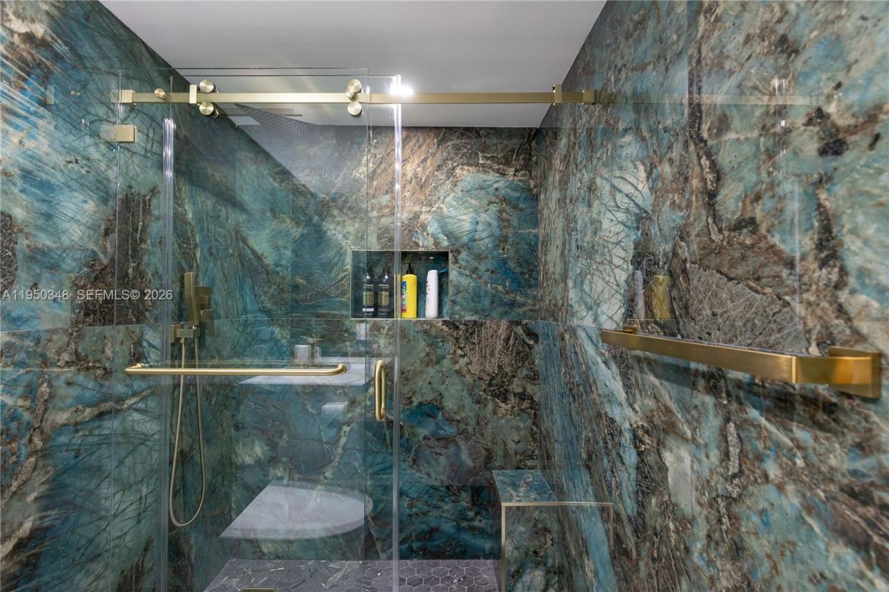 1880 S Ocean Dr, Unit PH1, Hallandale Beach, FL 33009 Photo