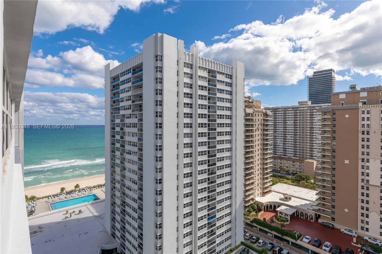 1880 S Ocean Dr, Unit PH1, Hallandale Beach, FL 33009 Photo