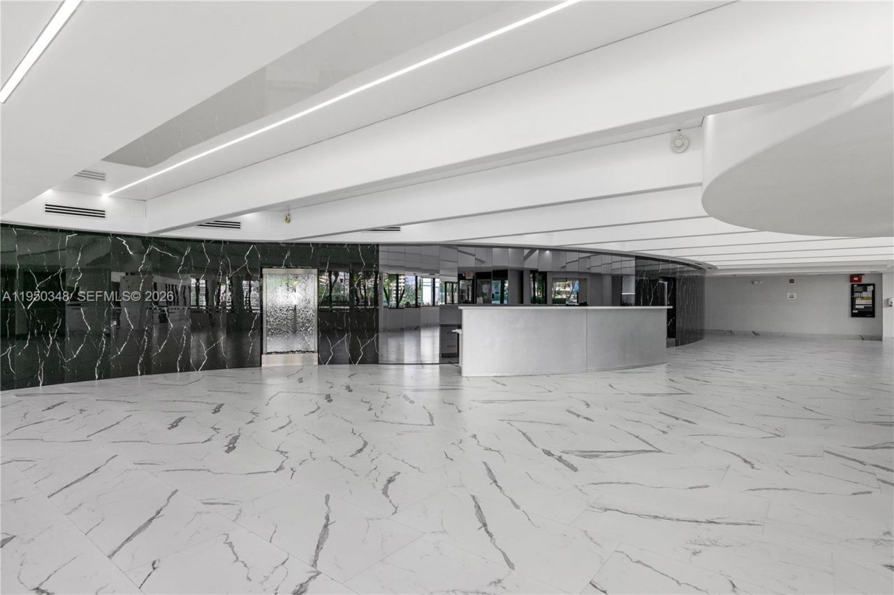 1880 S Ocean Dr, Unit PH1, Hallandale Beach, FL 33009 Photo